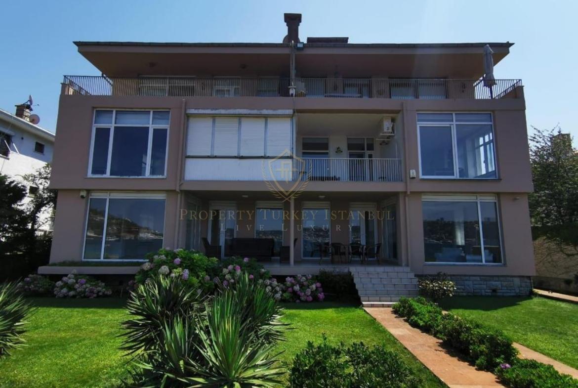 Beylerbeyi Boğaziçi Köşkü فلل فاخرة بإطلالة طبيعية وبحرية