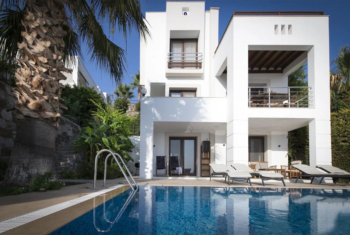 Bodrum'da Deniz Manzaralı Özel Villa Эксклюзивные виллы с бассейном в Riva